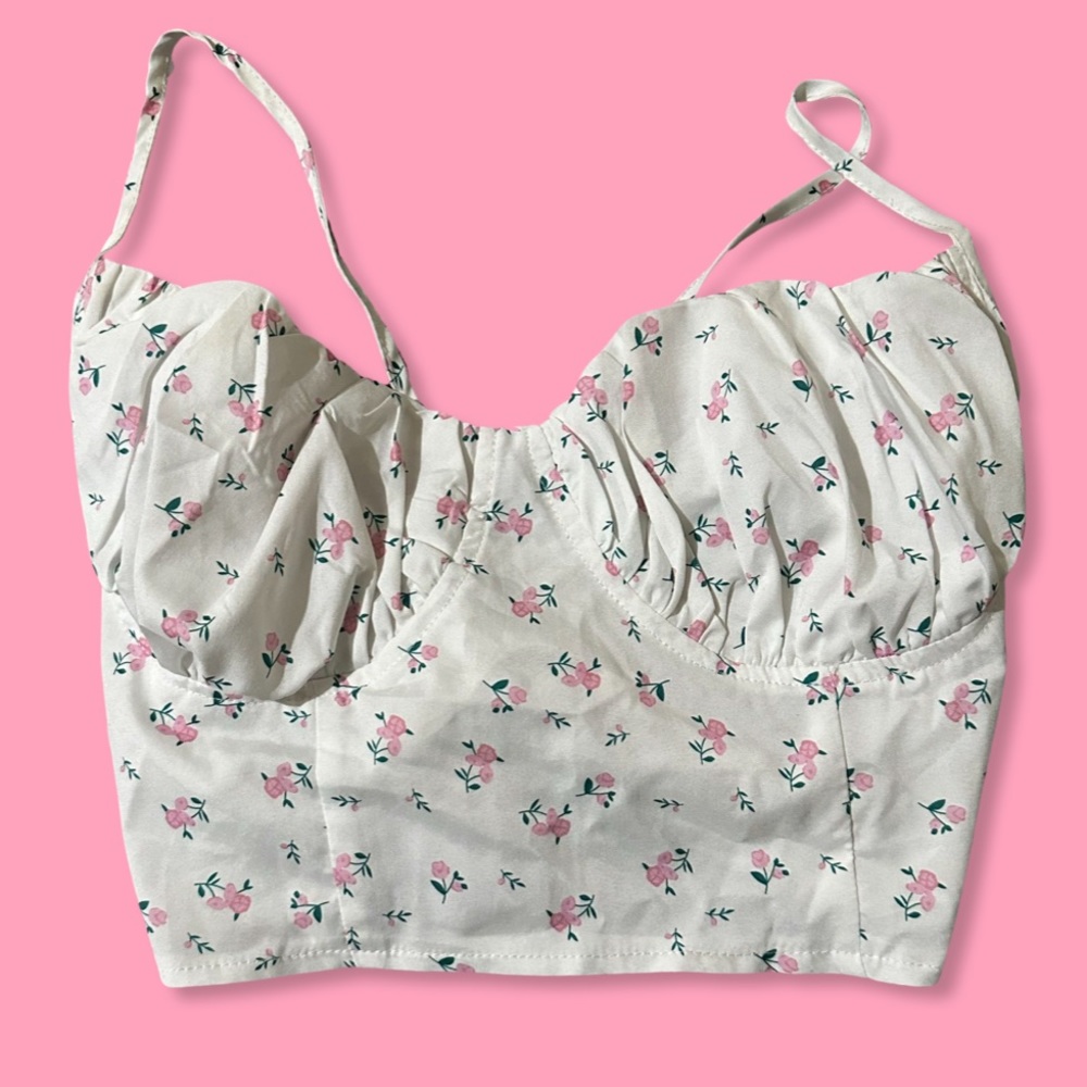 Shein open back Floral Crop 🌸